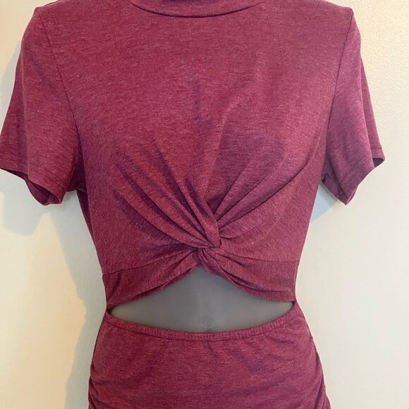 Women’s Pink Short Sleeve Cut Out Bodycon Mini Dress Size Small - Picture 4 of 6